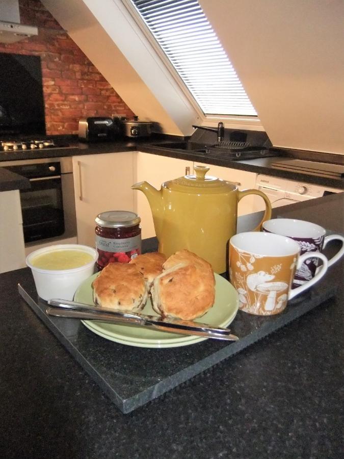 The Hideaway: Coastal With Access Lymington