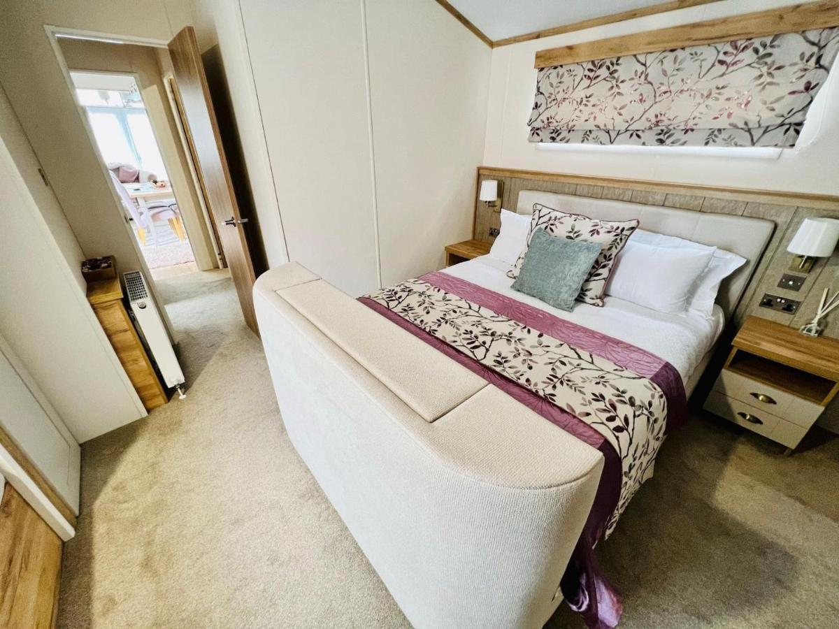 Hartland Apartment