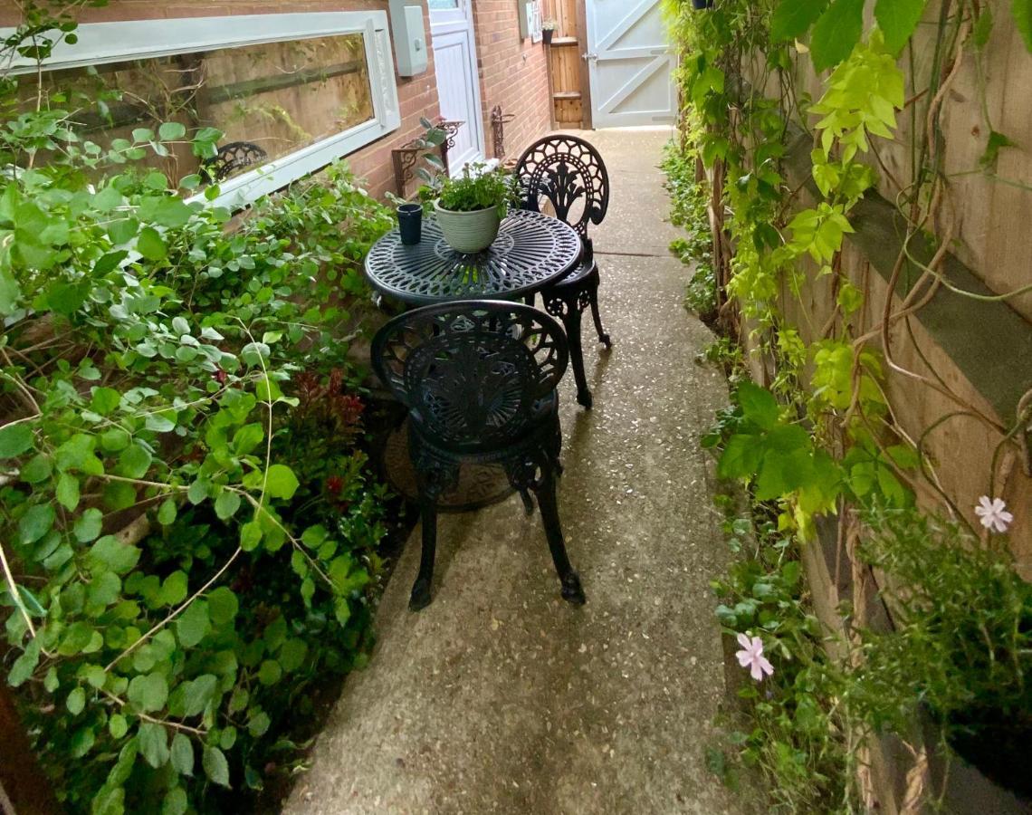 Bed & Breakfast The Knightwood Oak: Luxury King With Private Entrance In *