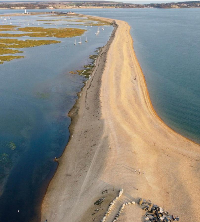The Hideaway: Coastal With Access *