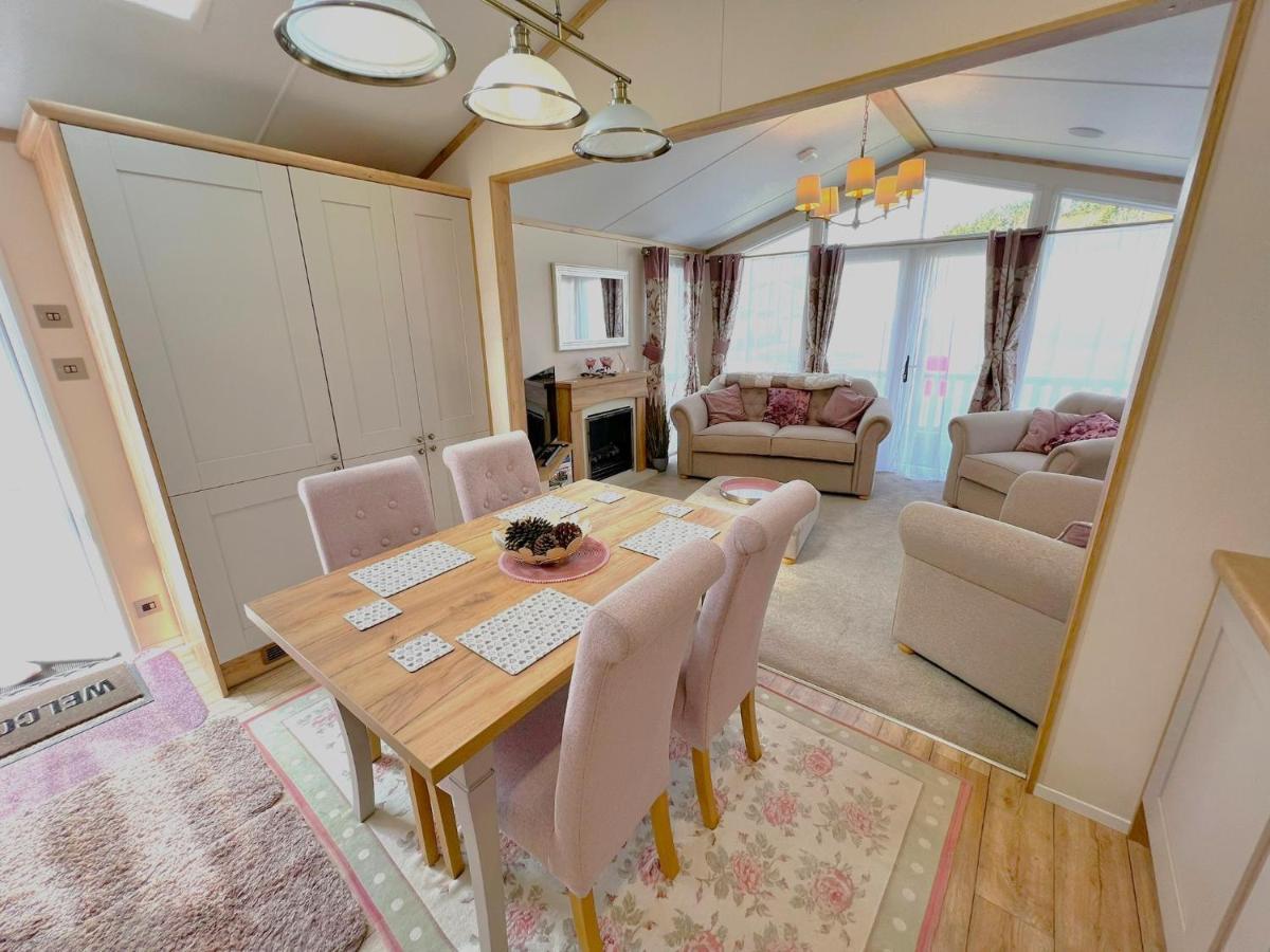 Hartland Apartment *