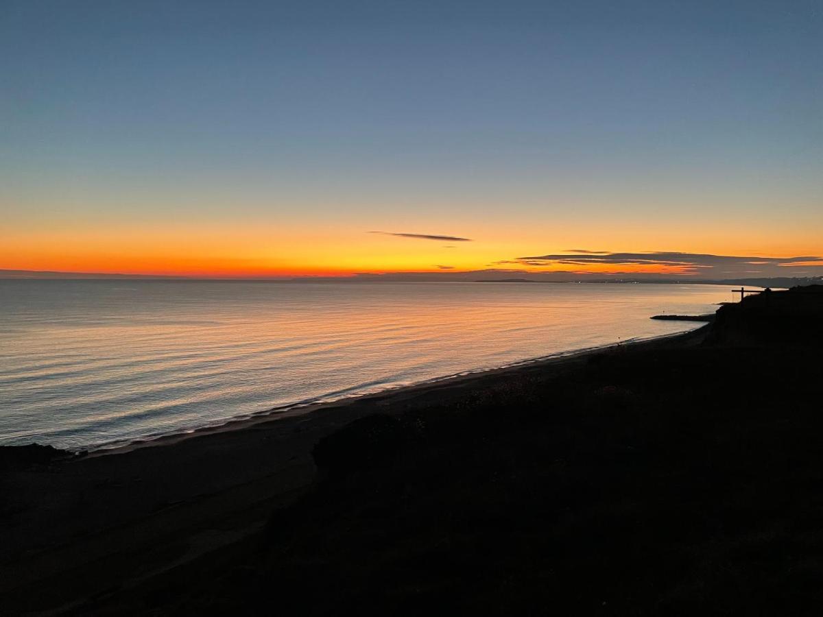 Hartland * Lymington
