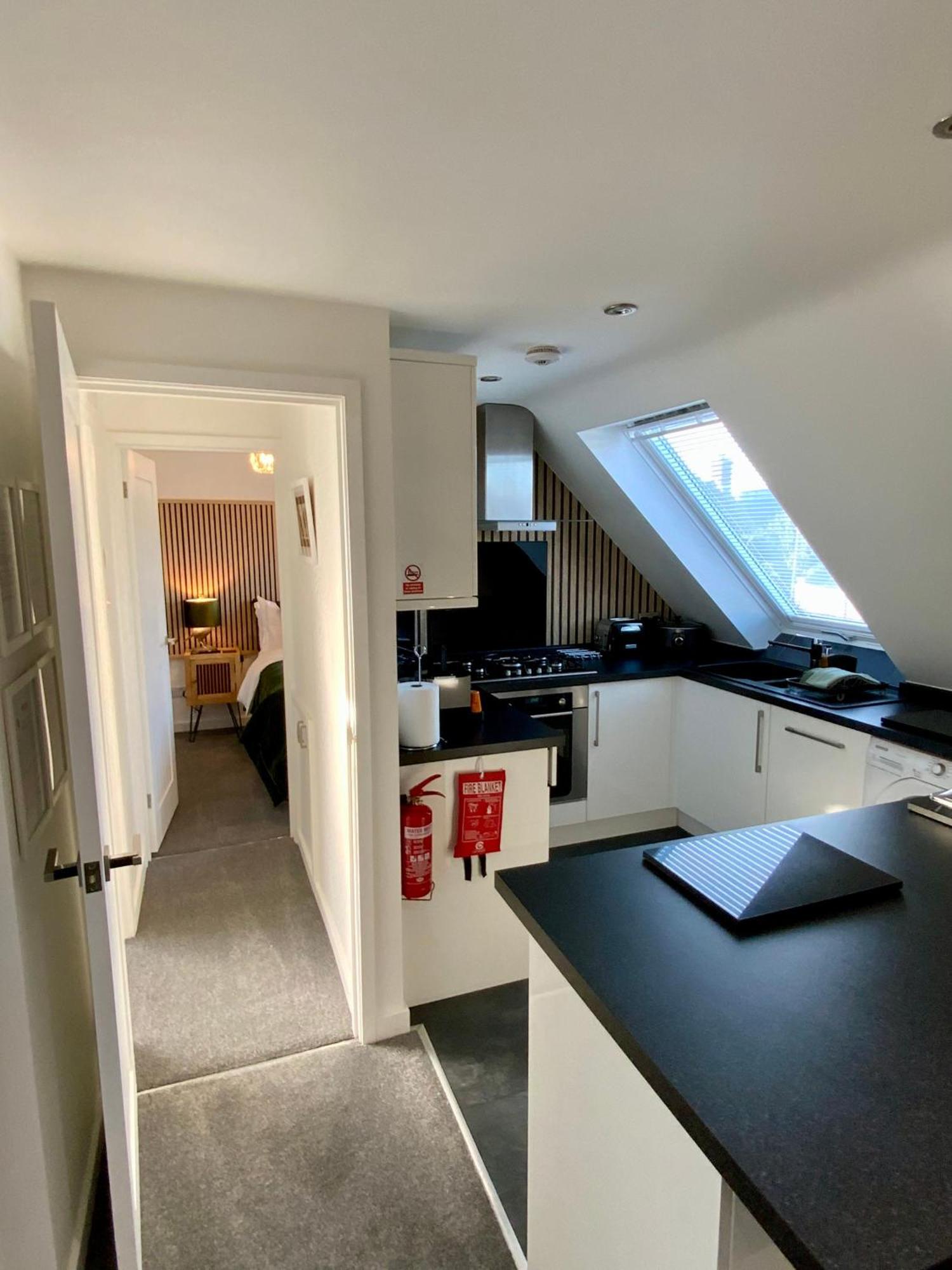 Apartment The Hideaway: Coastal With Access *