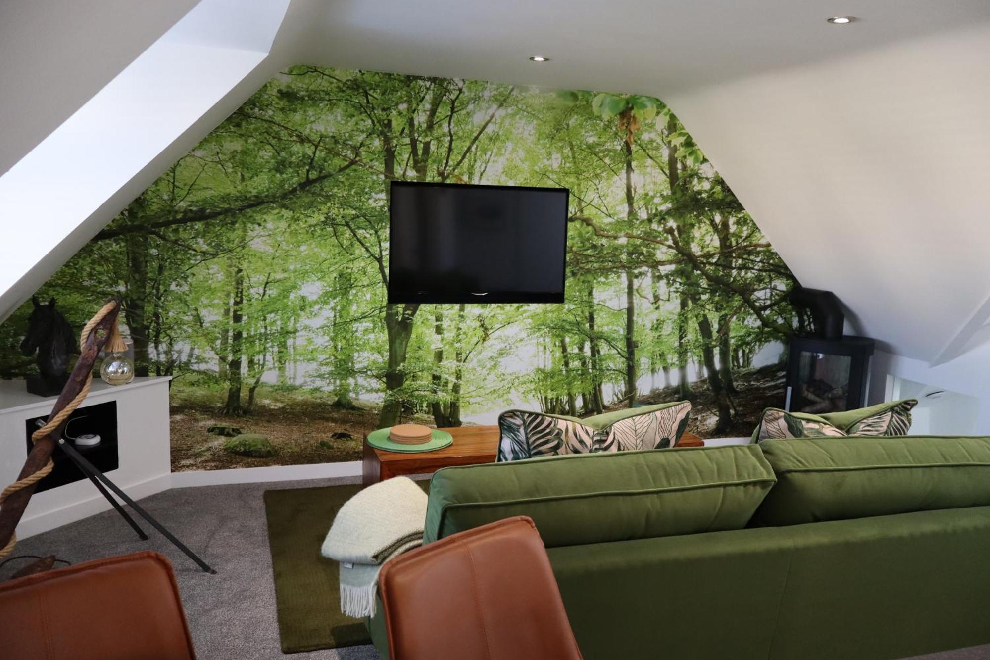 The Hideaway: Coastal With Access *