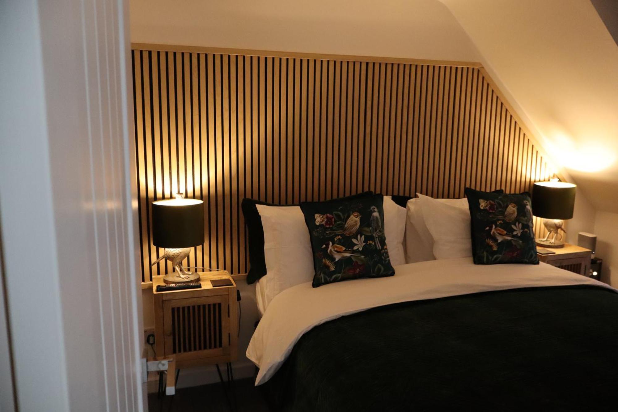 Apartment The Hideaway: Coastal With Access *