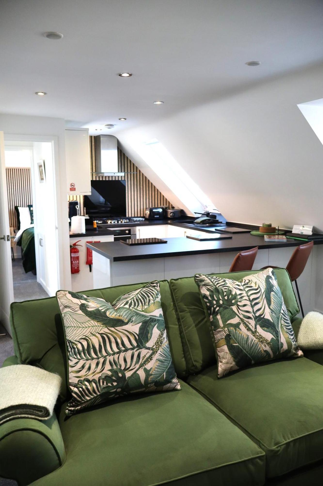 Apartment The Hideaway: Coastal With Access
