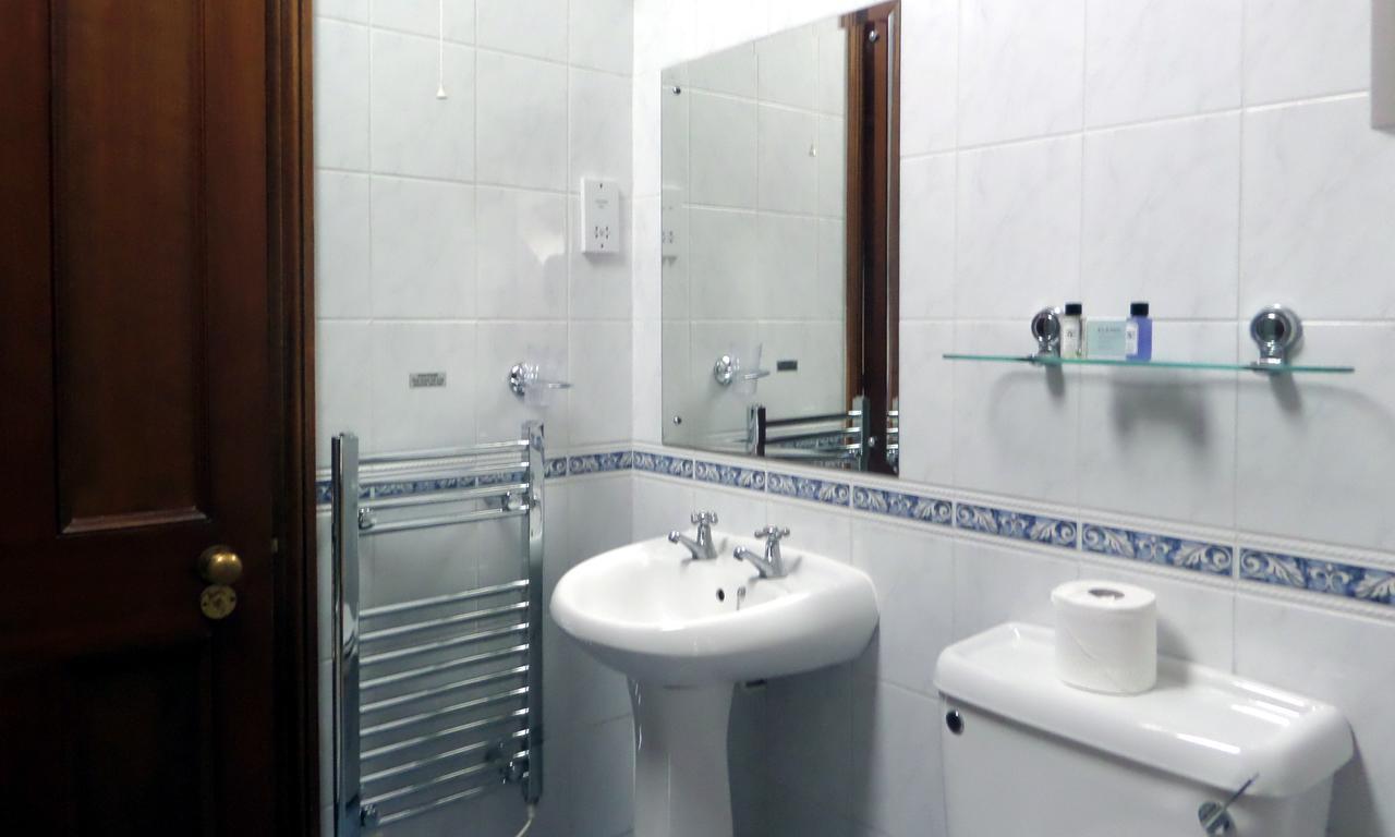 Macdonald Elmers Court Resort 4*