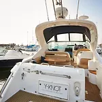 Y-Knot-Two Bedroom Luxury Motor Boat In Lymington
