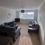 Spacious Self Contained Flat In Superb Location
