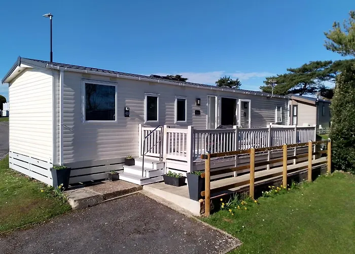 Shorefield Park 3 Beds Sleeps 6 Quiet Culdesac