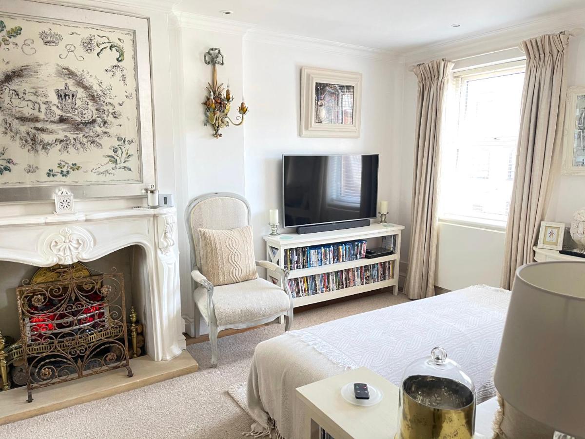 Beautiful New Forest Getaway Apartment *