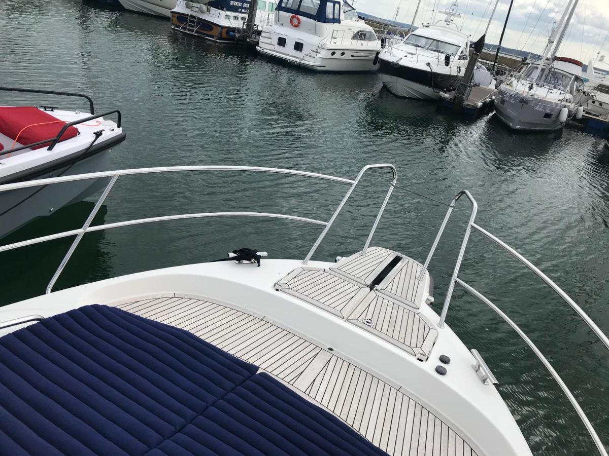 Adelphi B A Delightful 6 Berth Boat