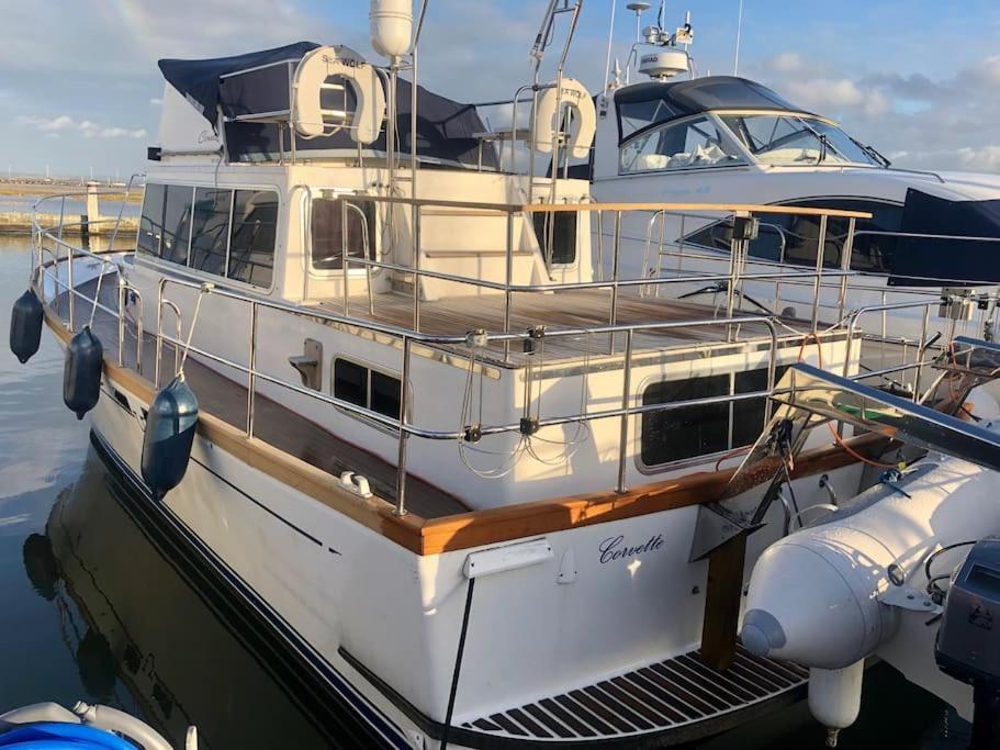Botel Motor Yacht Sea Wolf