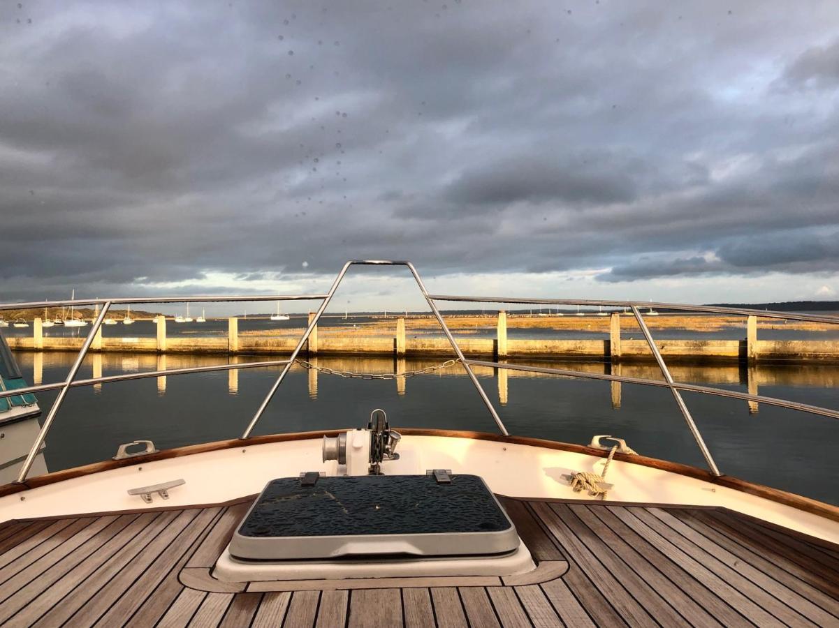 Botel Motor Yacht Sea Wolf *