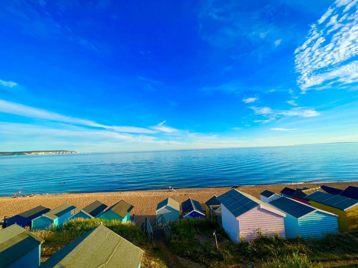 Forest Shorefield Park Campsite Lymington