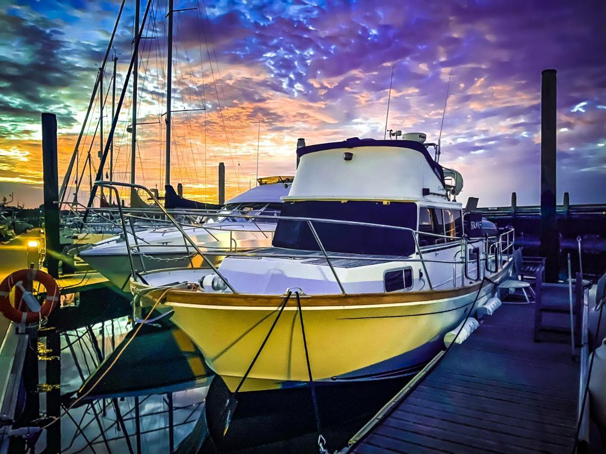 Botel Motor Yacht Sea Wolf *