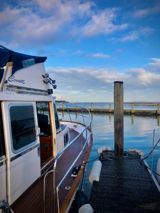 Botel Motor Yacht Sea Wolf