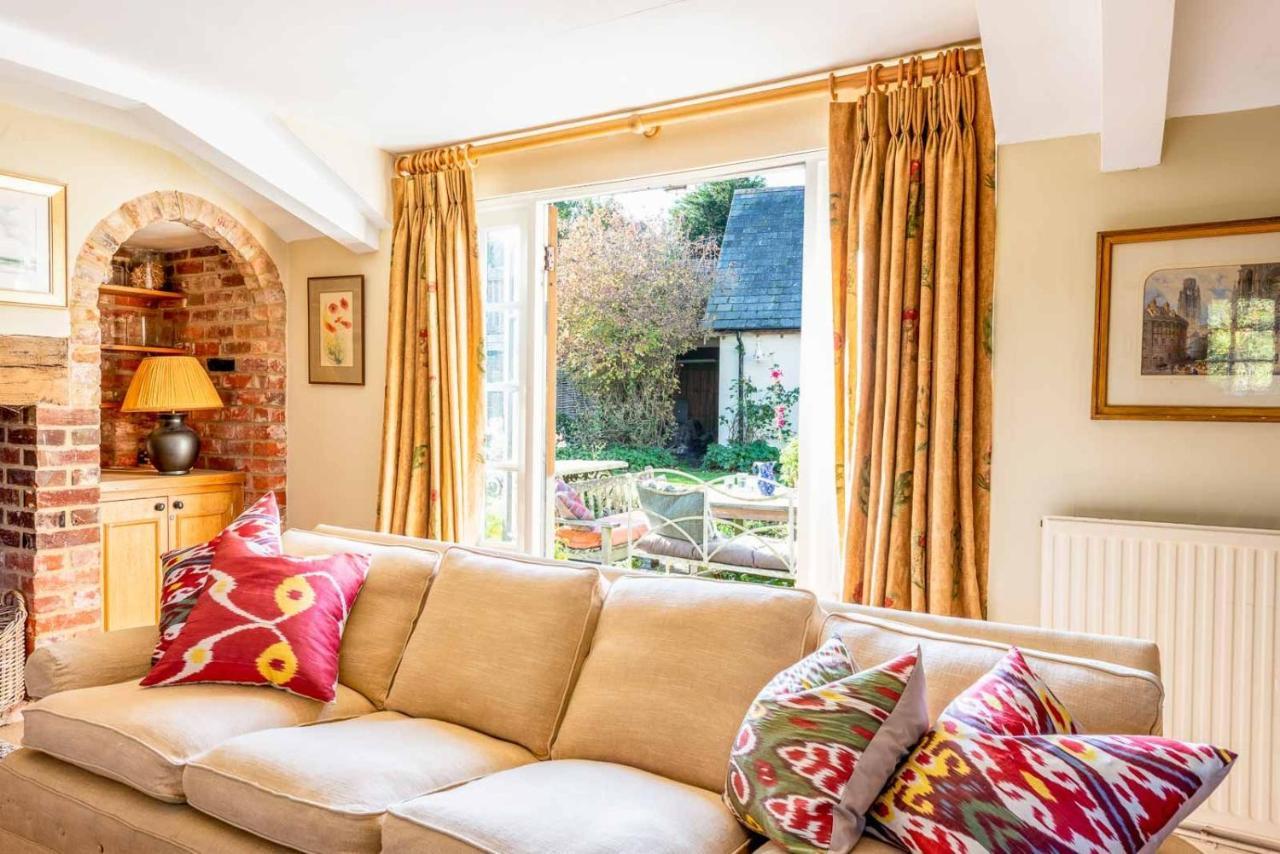 Thatched Holiday home