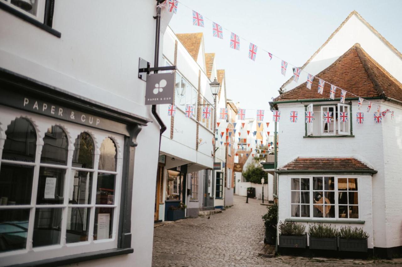 Leeward House -amazing Sea Views, Parking,high Street Location, Wifi Lymington