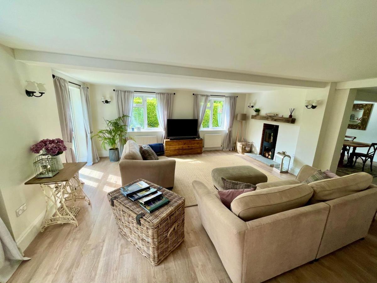 Seaside Spacious Cosy On The Edge Of The New Forest Holiday home *