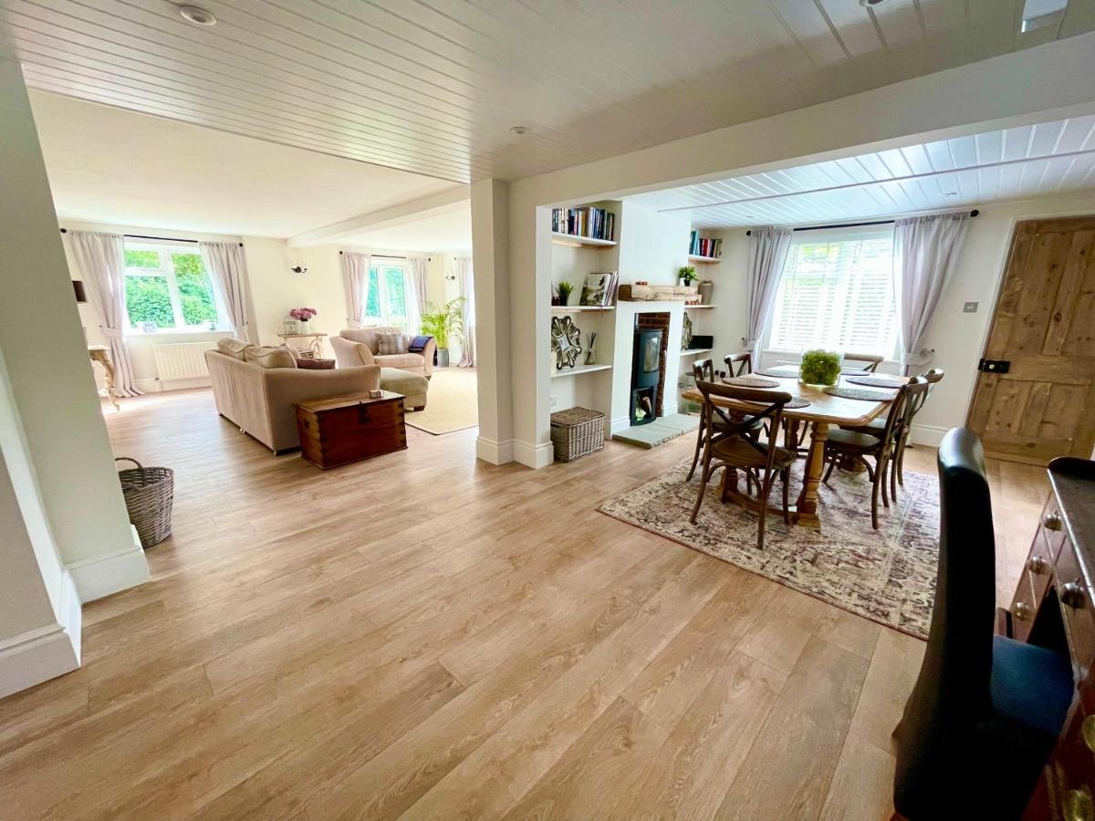 Seaside Spacious Cosy On The Edge Of The New Forest Holiday home Lymington