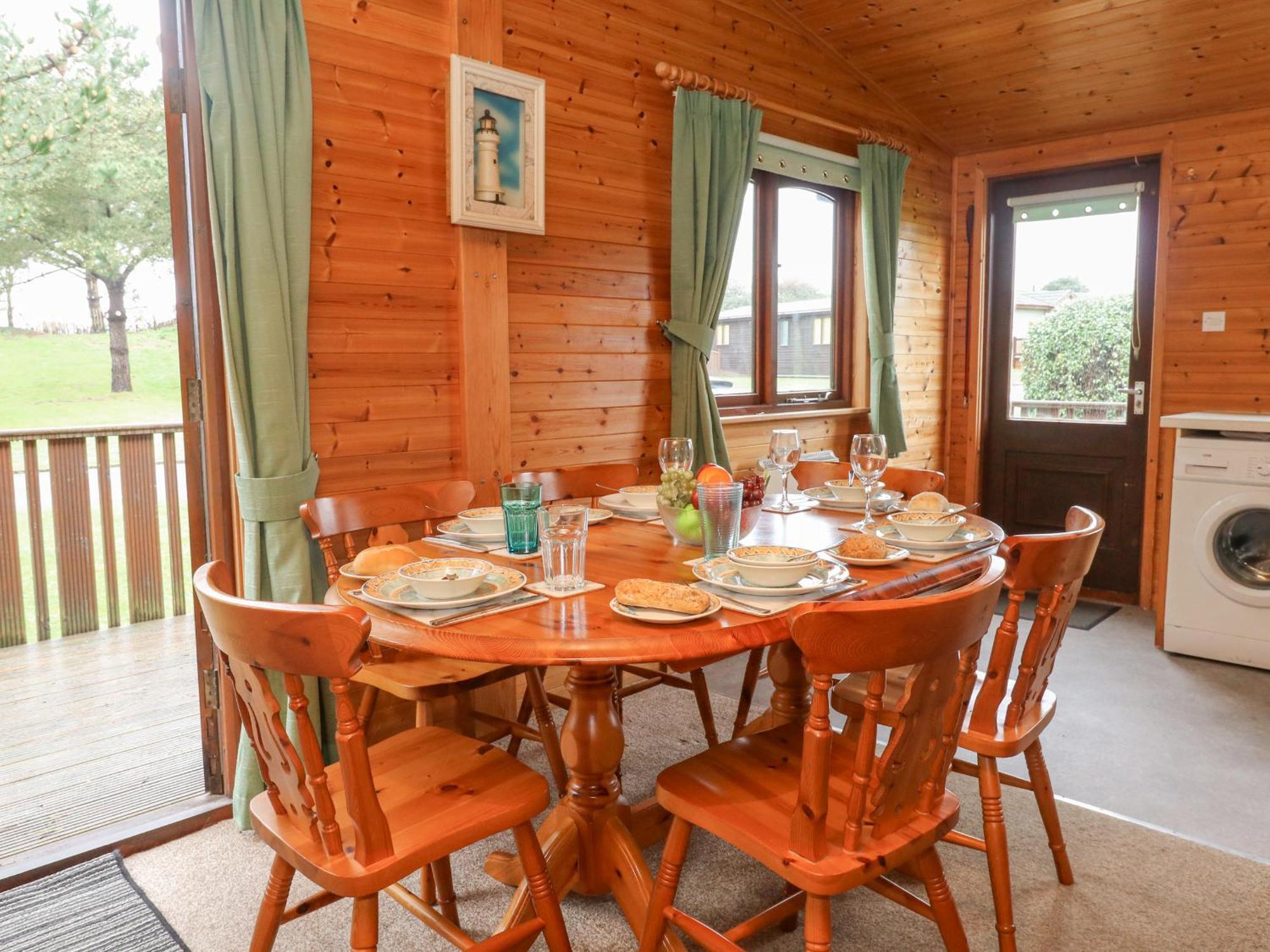 Holiday home 16 Amber Wood *