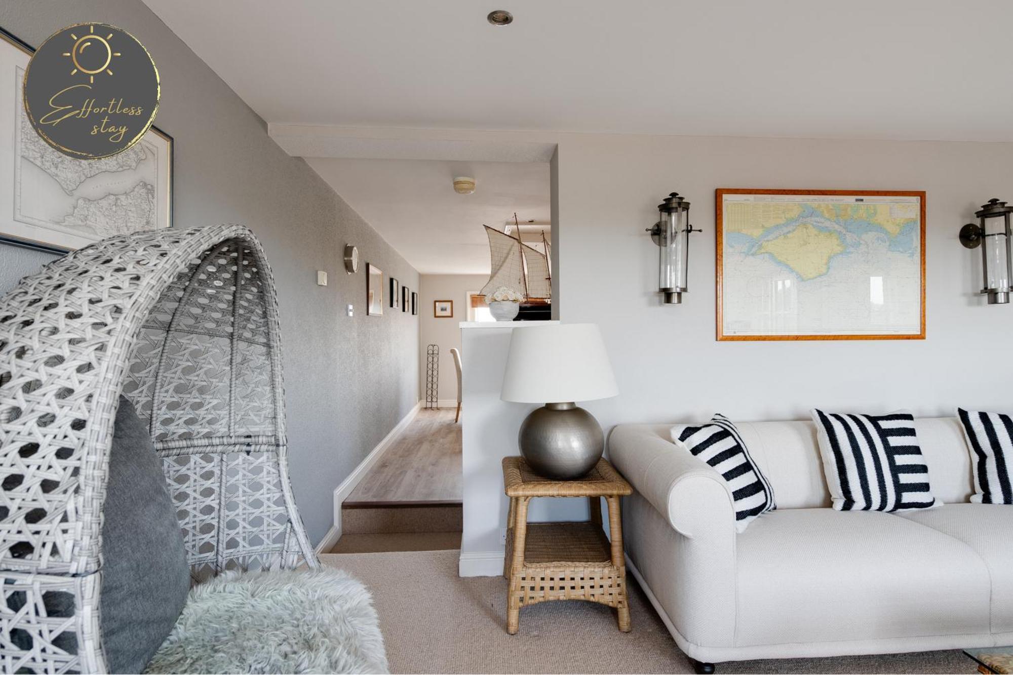 Leeward House -amazing Sea Views, Parking,high Street Location, Wifi * Lymington