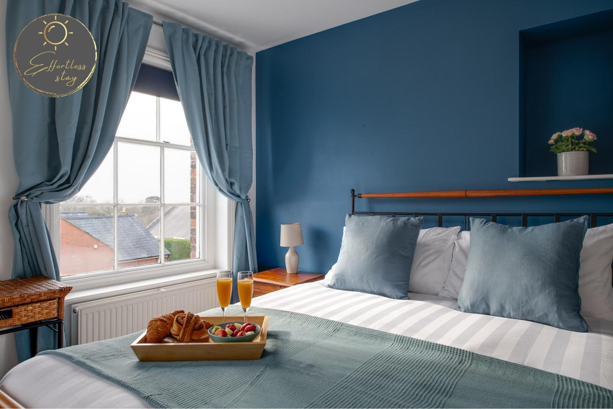 Leeward House -amazing Sea Views, Parking,high Street Location, Wifi Apartment