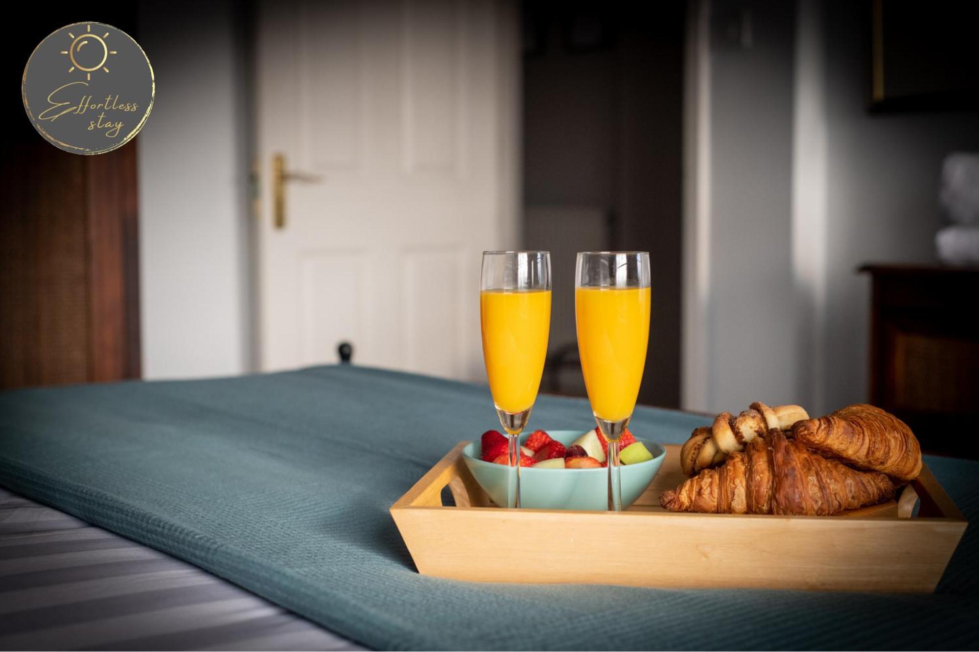 Apartment Leeward House -amazing Sea Views, Parking,high Street Location, Wifi *
