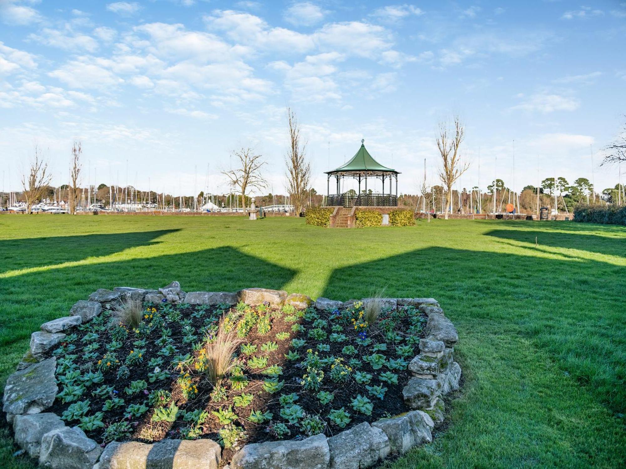 Holiday home Kings Lea *