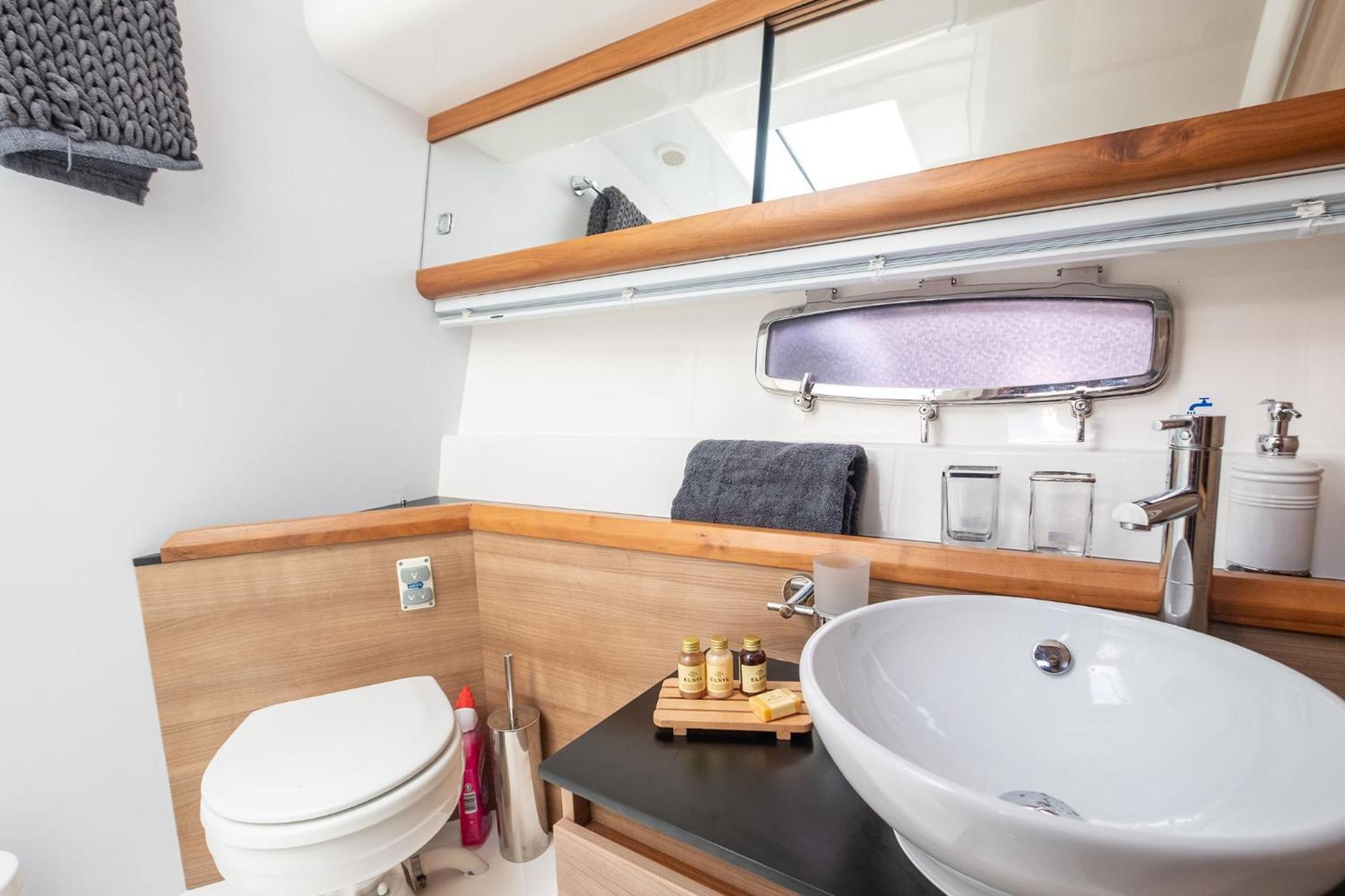 2br Heated Yacht, Centre, Beautiful View * Lymington