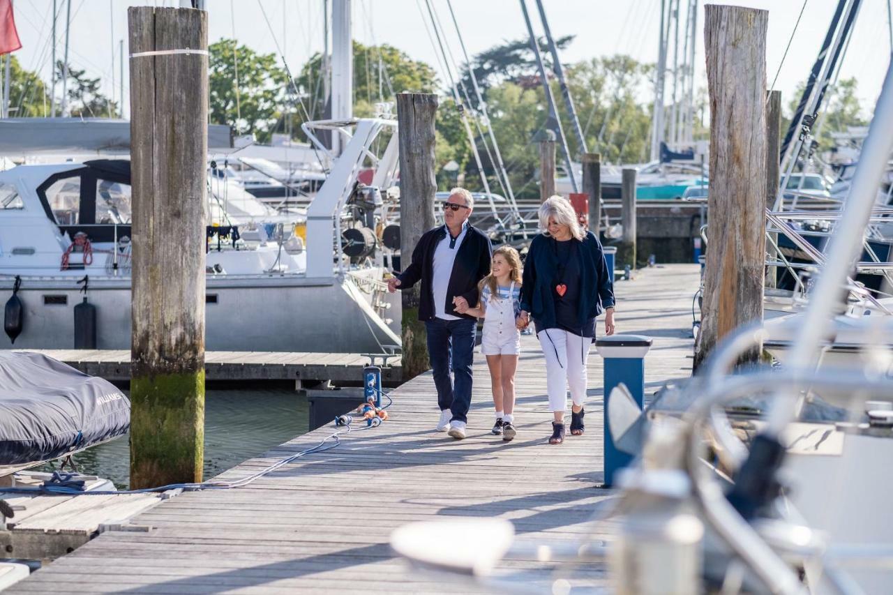 Botel 2br Heated Yacht, Centre, Beautiful View