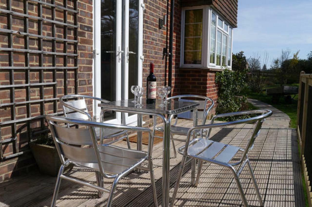 Oakfield Annex * Lymington