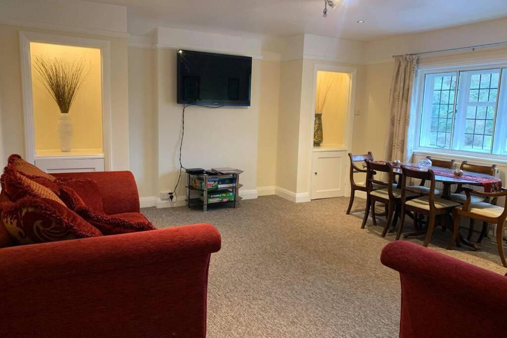 New Forest Spacious 2 Bed Flat Apartment Lymington