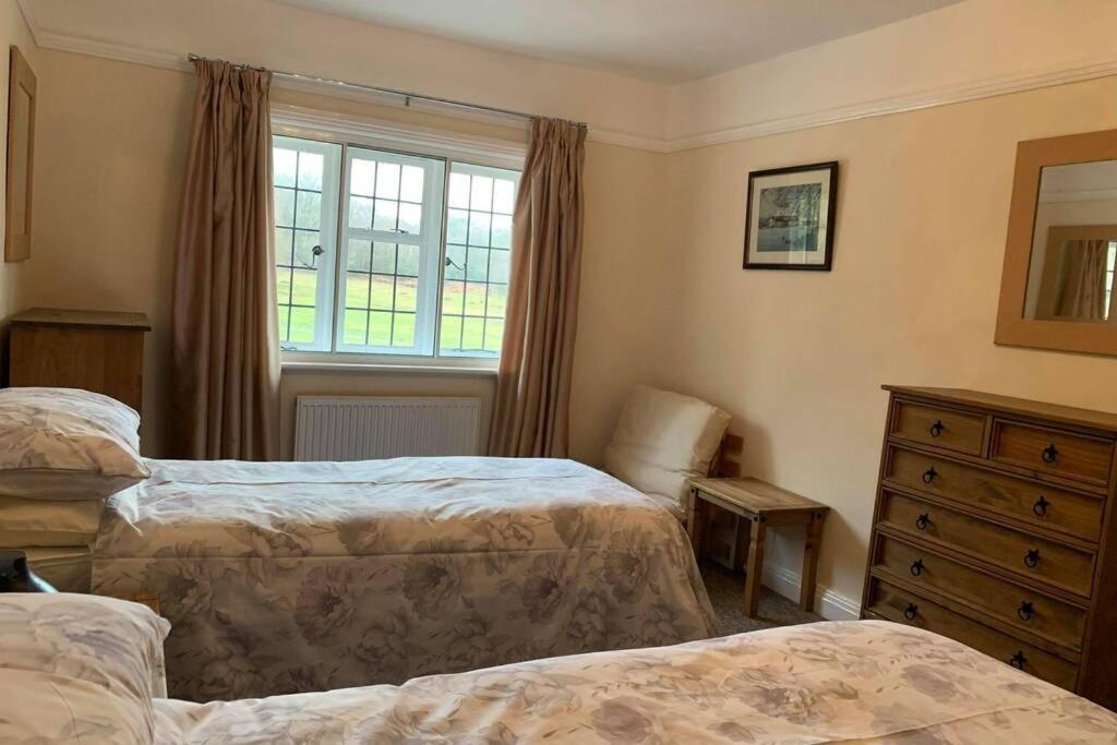 New Forest Spacious 2 Bed Flat Apartment *
