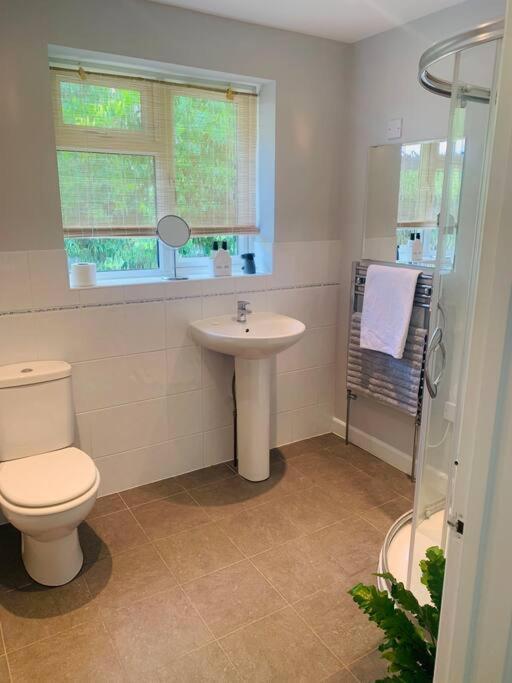 Quiet Coastal Cottage, Perfect For Walkers Due To Its Natural Location * Lymington