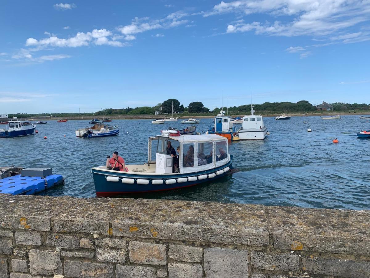 Quiet Coastal Cottage, Perfect For Walkers Due To Its Natural Location Holiday home