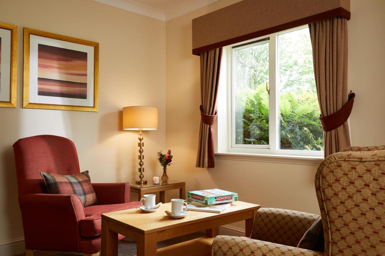 Macdonald Elmers Court 4*