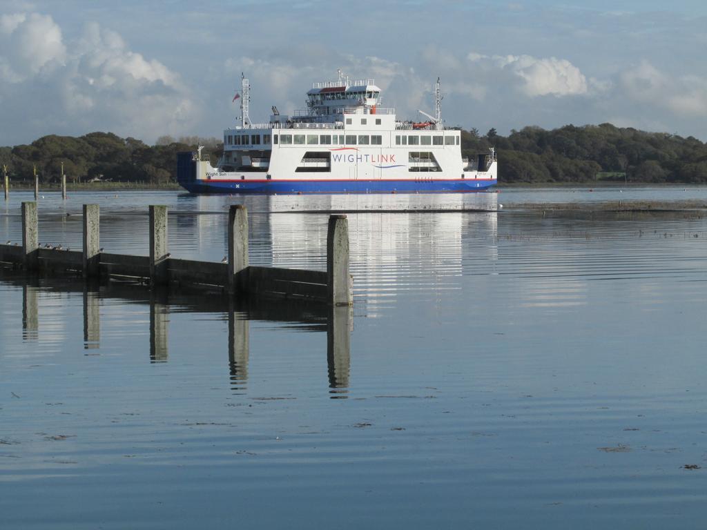 Albertine * Lymington