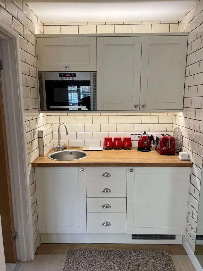 No 64 Bed & Breakfast Lymington