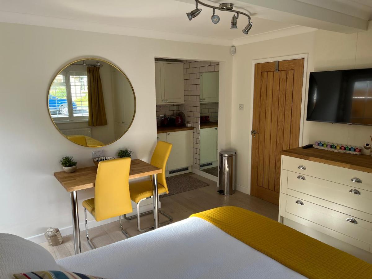 Bed & Breakfast No 64 Lymington