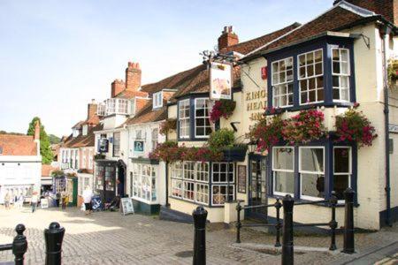 Courtyard Lymington, 2 Adults Only * Lymington