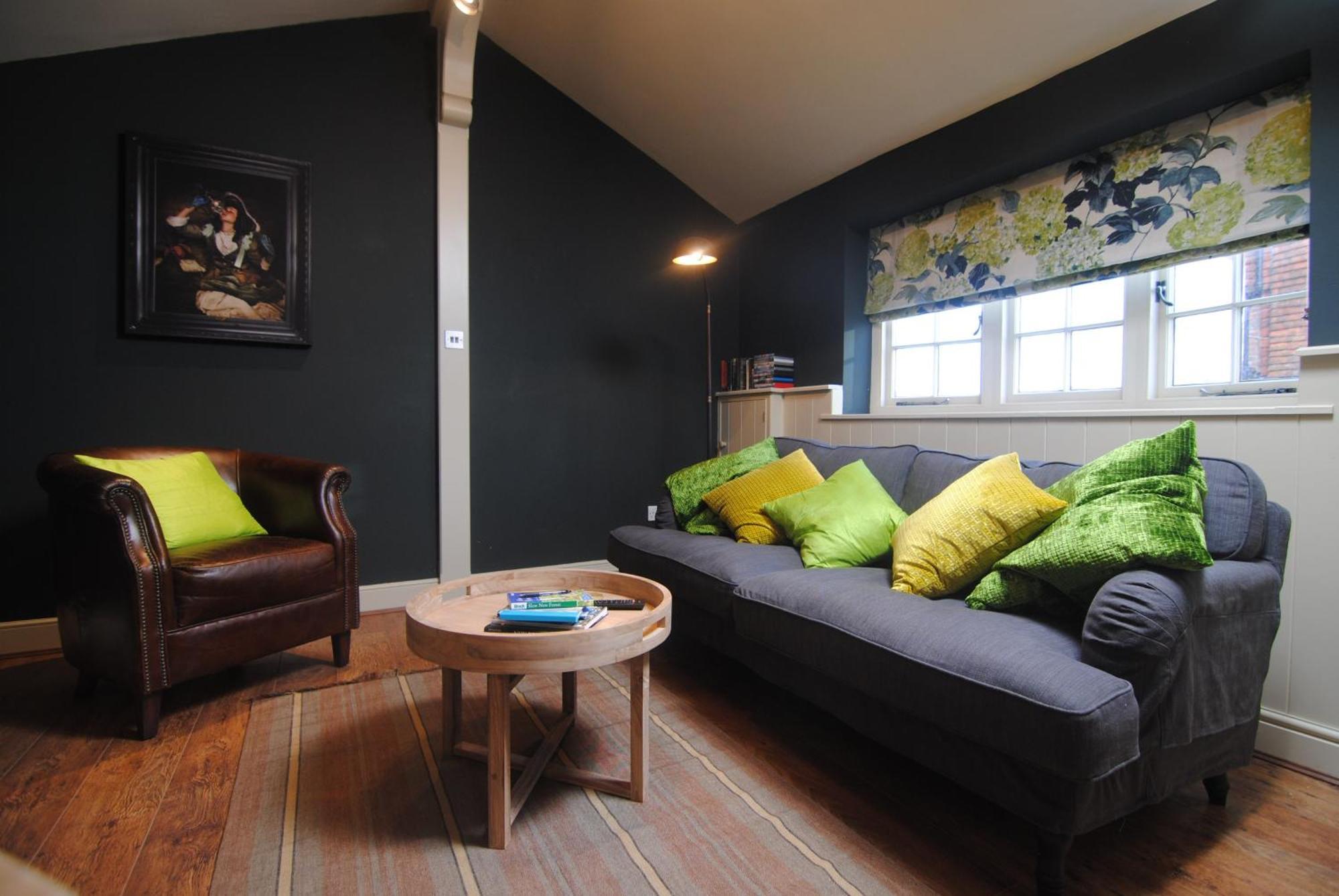 Courtyard Lymington, 2 Adults Only Holiday home Lymington