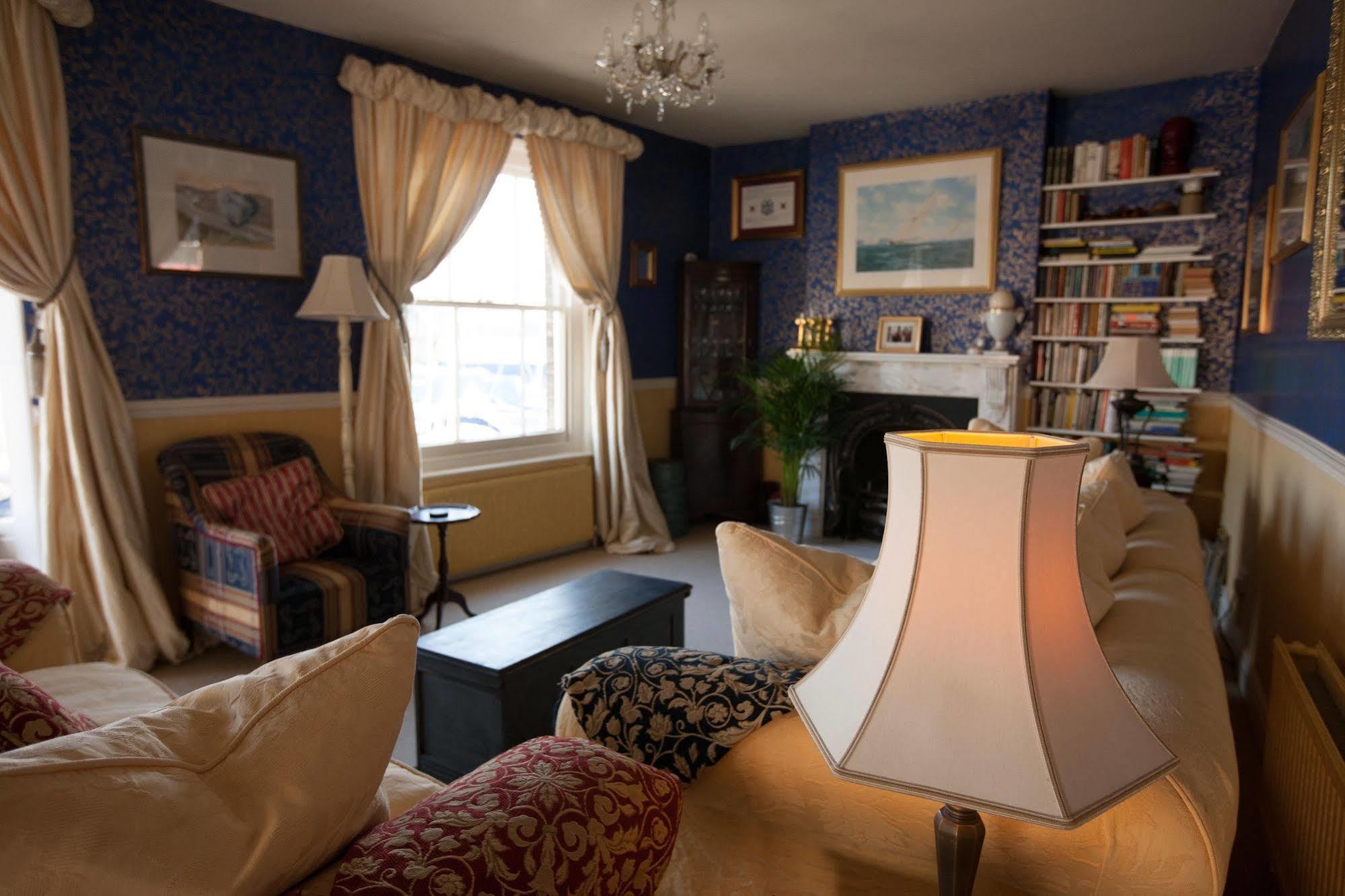 Britannia House Bed & Breakfast