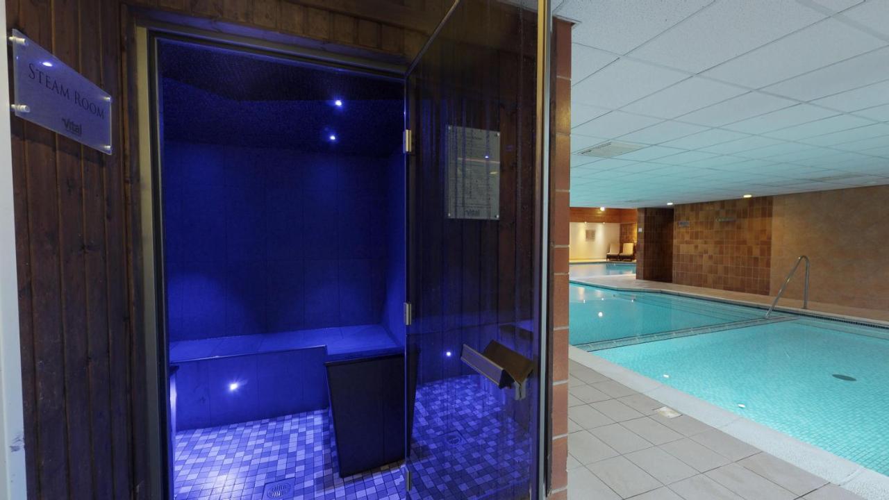 Macdonald Elmers Court Resort
