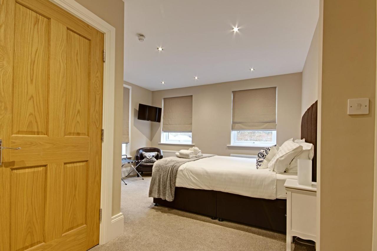 Highfield 3*