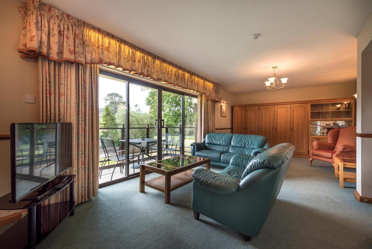 Resort Macdonald Elmers Court